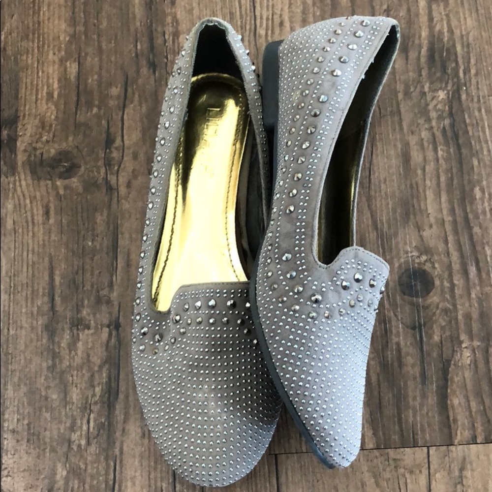 LILIANA Studded Flats